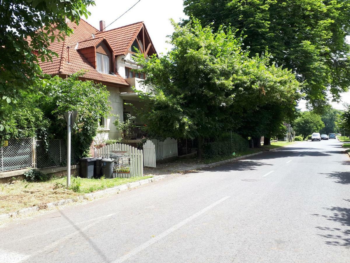Magdi Apartman Кестхей Экстерьер фото